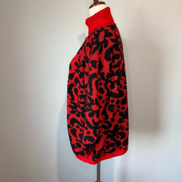 Vintage In Design Red & Black Abstract Turtleneck Sweater | Size S - Picture 3 of 6